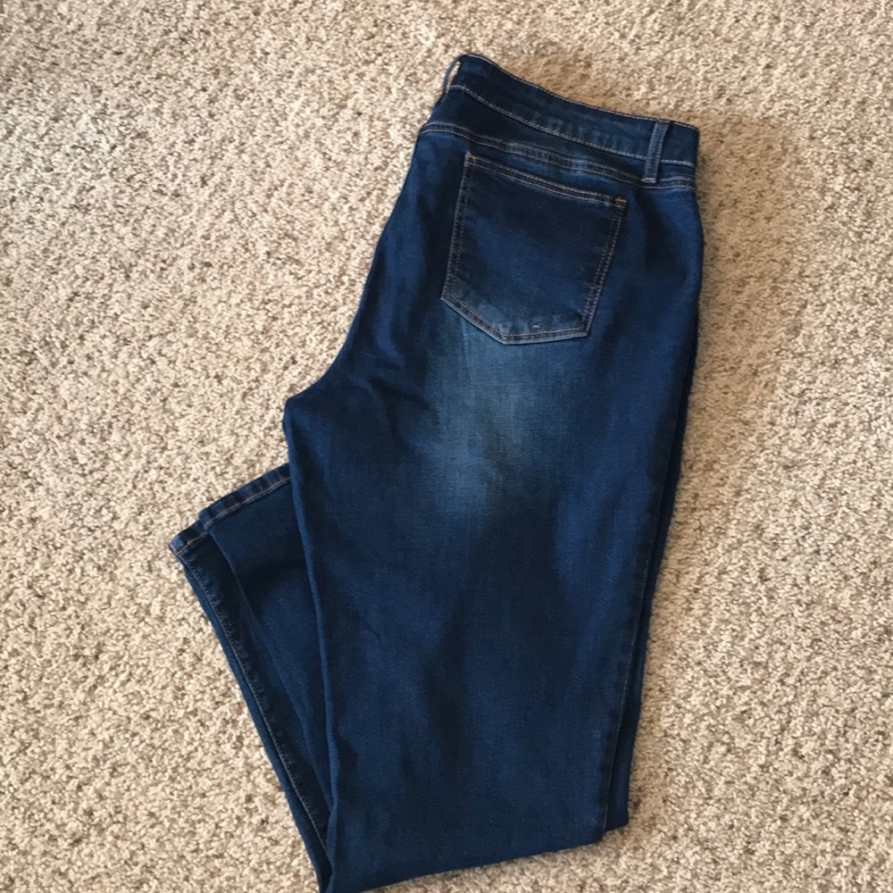 Crown & Ivy Crop Jeans - Size 14